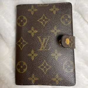 COPY - LOUIS VUITTON PM AGENDA